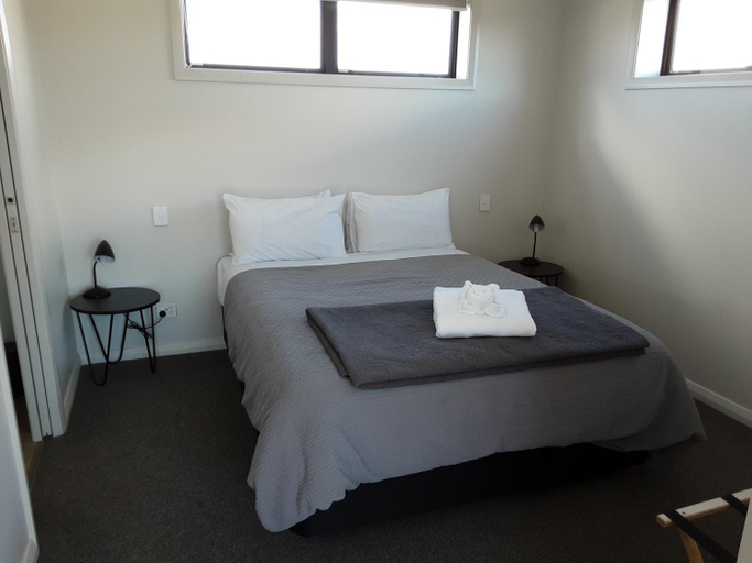 Bedroom 2, Two Thumbs Unit 1, Mackenzie