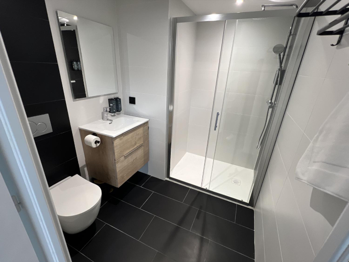 Bathroom 4, オテル ル ロワイヤル, Corrèze