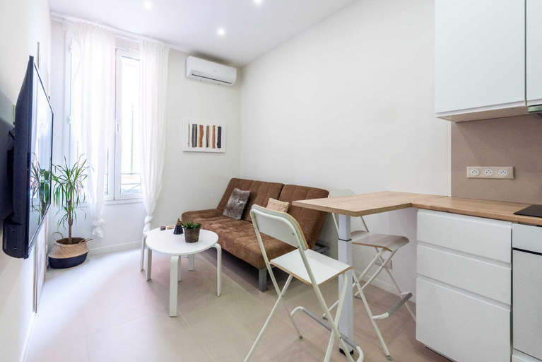 Others 4, Modern apartment -2BDR 6P - 300m from the BEACH, Alpes-Maritimes