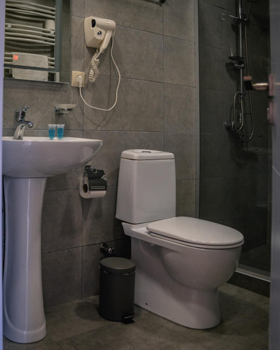 Bathroom 5, Hotel Old House Mestia, Mestia