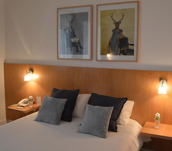 Bedroom 2, Logis des Sittelles, Sarthe