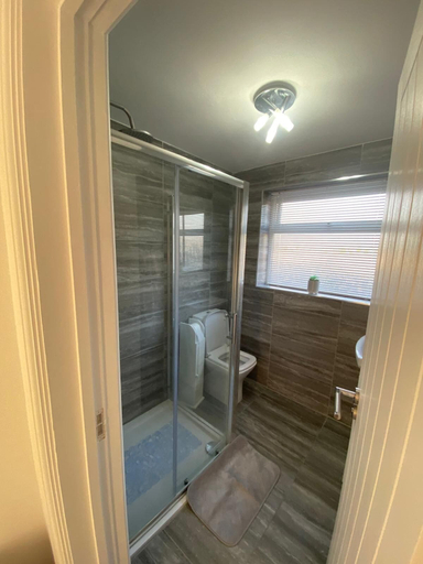 Bathroom 2, Prestatyn 2-bed Bungalow, Sleeps 5 With Hot Tub, Denbighshire