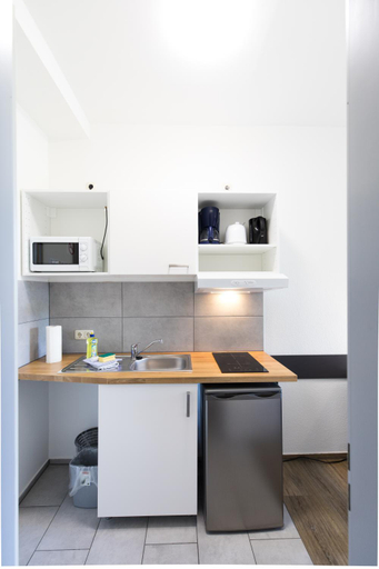 Kitchen 4, Berne Apartments, Hamburg
