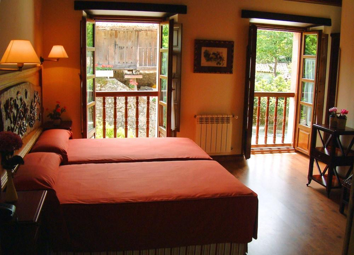 Bedroom 2, Hotel Aldama Golf, Asturias
