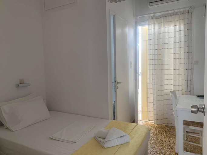 Bedroom 2, Korali Hotel, South Aegean