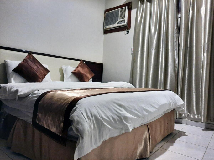 Bedroom 3, Golden Alareen