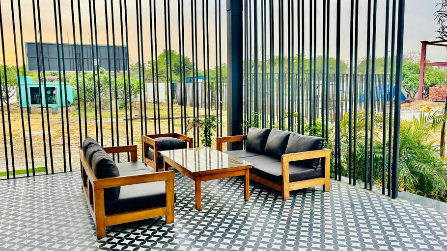 Public Area 4, Vintclub Resort, Lucknow