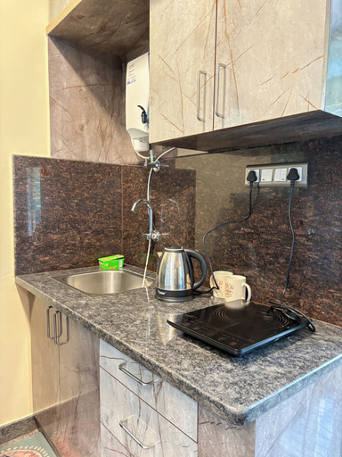 Private kitchenette, Visla Stay - Premium Serviced Apartment, Bangalore