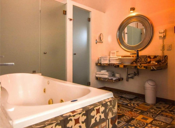 Bathroom 4, El Sueno Hotel & Spa, San Andrés Cholula
