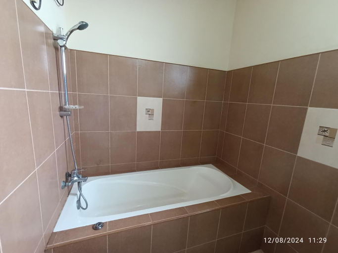 Bathroom 5, MF Holiday Bungalow, Hali-Ela
