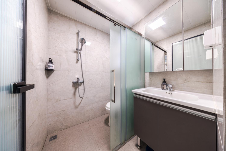 Bathroom 3, Gangshahui Garden Executive Apartment Hotel, Shenzhen
