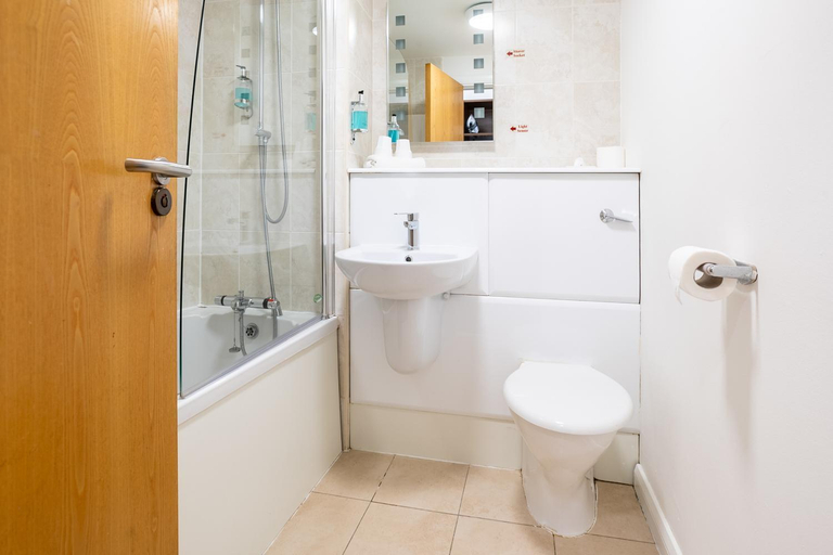 Bathroom 4, Castlefield Hotel, Manchester
