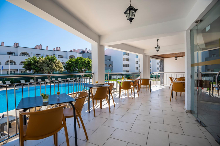 Food & Drinks 5, Emeralds Albufeira by DK Stays, Albufeira
