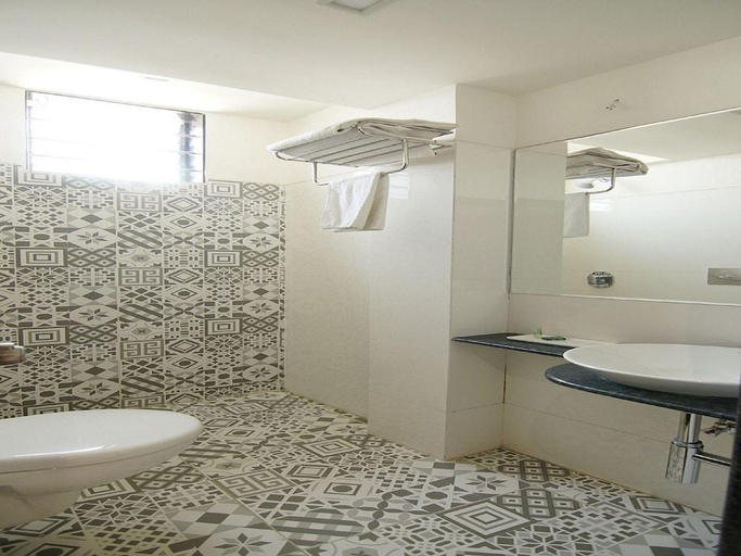 Bathroom 4, HOTEL AMRTA, Nagpur
