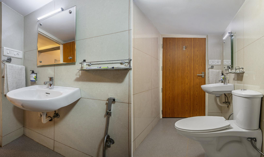 Bathroom 4, Treebo Seagate, Ernakulam
