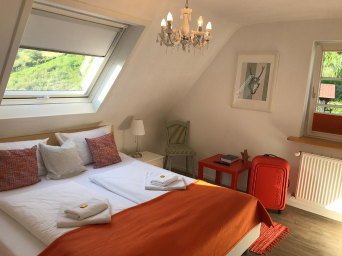 Bedroom 4, Hotel-Berggasthof Schwarzwaldperle, Ortenaukreis