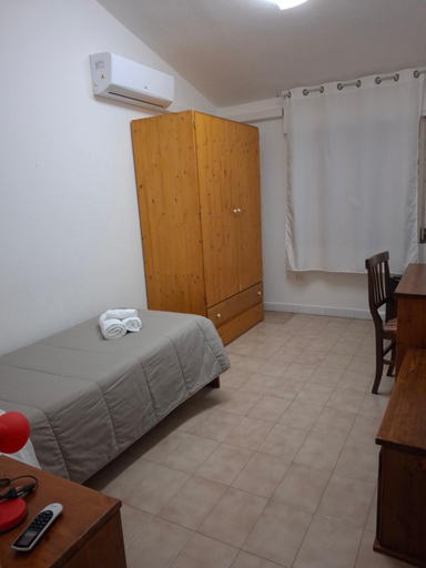 Bedroom 2, Hotel Soleo, Cagliari