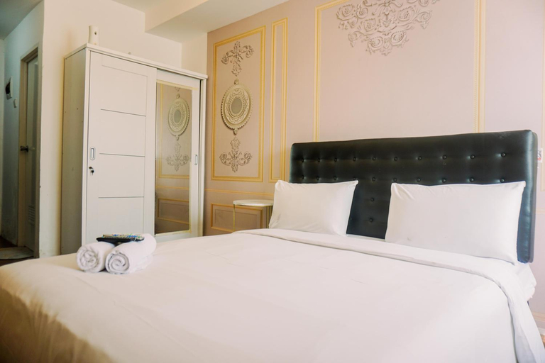 Bedroom 2, Simply Look Studio Baileys Apartment By Travelio, South Tangerang