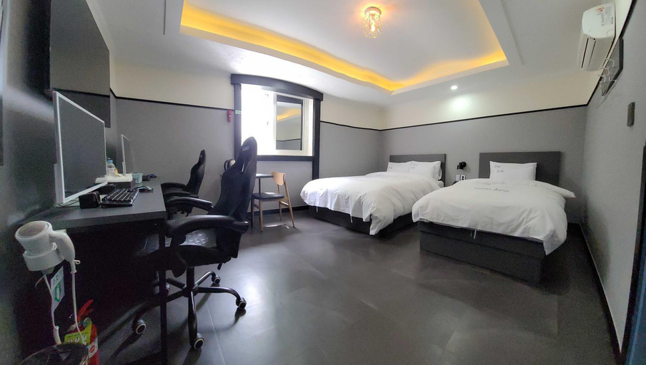 Bedroom 2, Mokpo Hotel Cheongdam, Muan