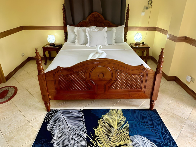Bedroom 2, OCEAN BREEZE INN, Malay