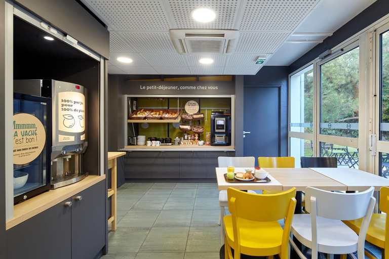 Food & Drinks 5, B&B HOTEL Evry Lisses 2, Essonne
