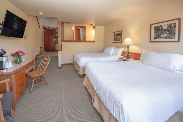 Bedroom 3, Painter's Lodge, Comox-Strathcona