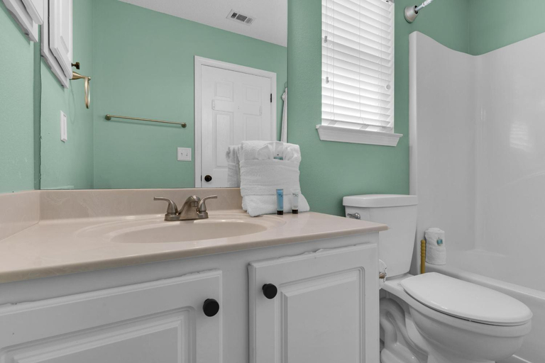 Bathroom 3, A Coastal Cottage, Walton