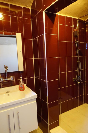 Bathroom 3, Dana local life Eco Lodge, Bsaira