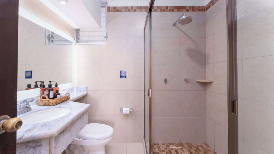 Bathroom 4, Best Western Posada Chahue, Dist. Pochutla