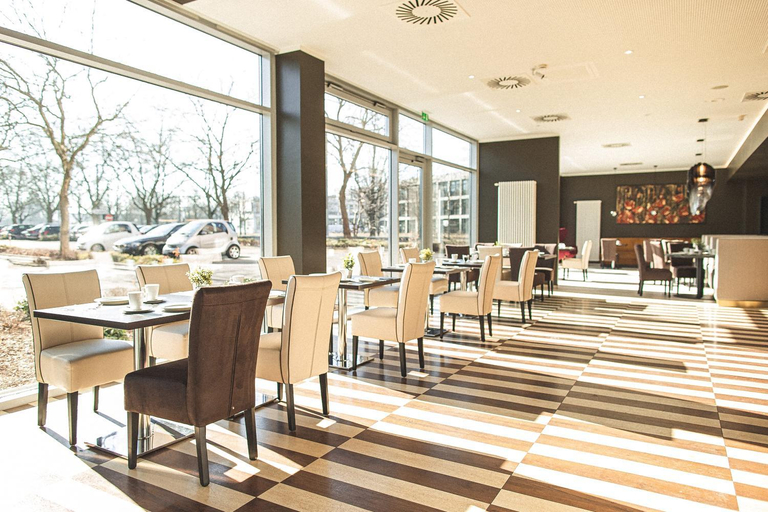 Food & Drinks 5, Plaza Premium Karlsruhe, Karlsruhe