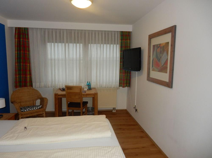 Bedroom 2, Hotel Frankenhöhe, Ansbach