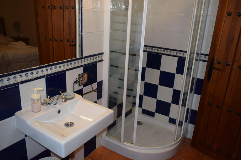 Bathroom 3, CASA RURAL LAS NAVILLAS, Toledo
