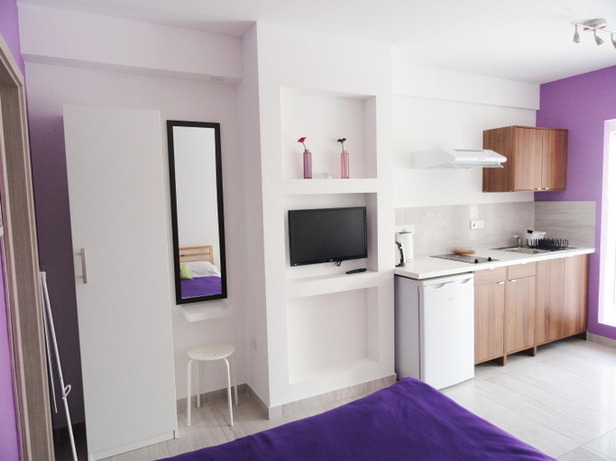 Bedroom 2, Rainbow Apartments