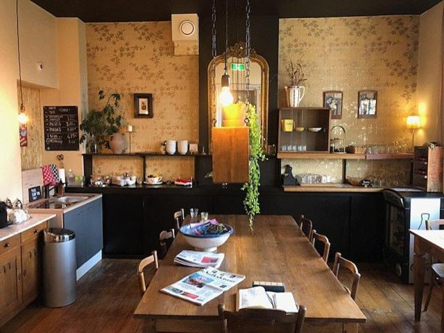 Food & Drinks 5, Logis Pastis, Maastricht