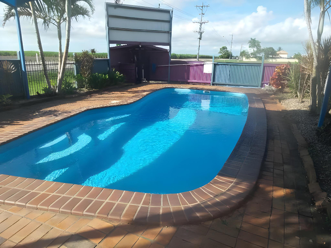 Sport & Beauty, Reef Gardens Motel, Whitsunday