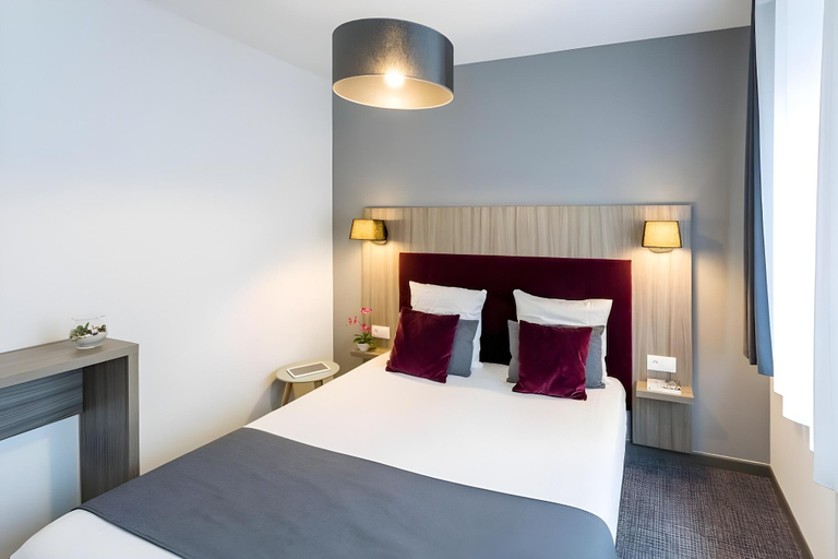 Bedroom 3, Nemea Appart Hotel Elypseo Strasbourg Port, Bas-Rhin