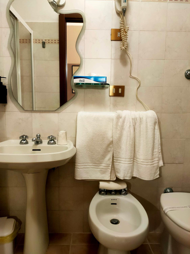 Bathroom 4, Hotel Il Boschetto, Pistoia