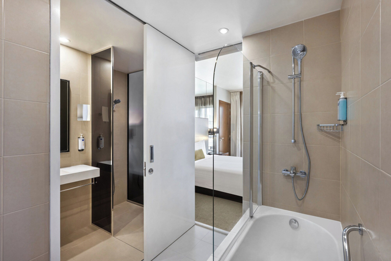 Bathroom 5, Centro Capital Doha By Rotana, Doha