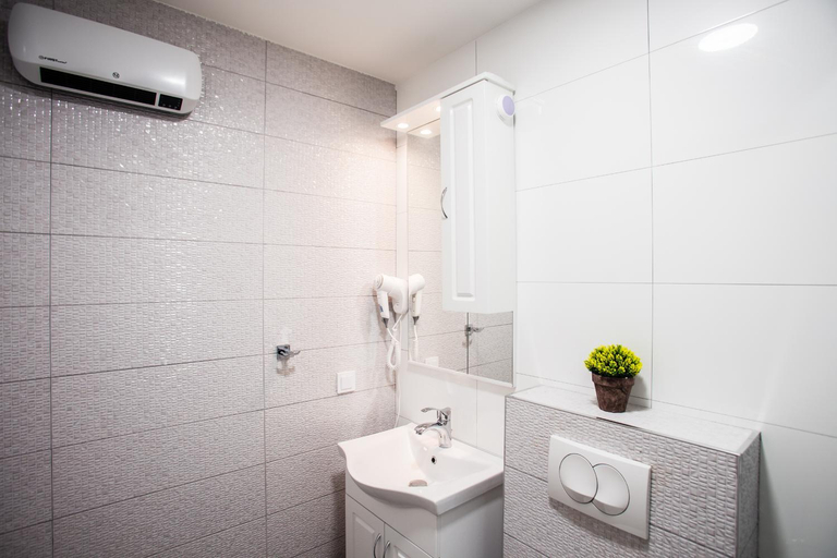 Bathroom 3, Hotel Sara