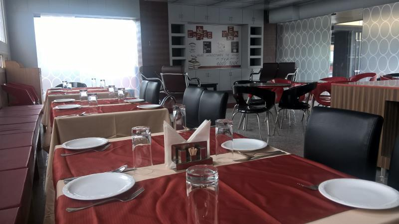 Food & Drinks 3, The Revanta Hotel, Lucknow