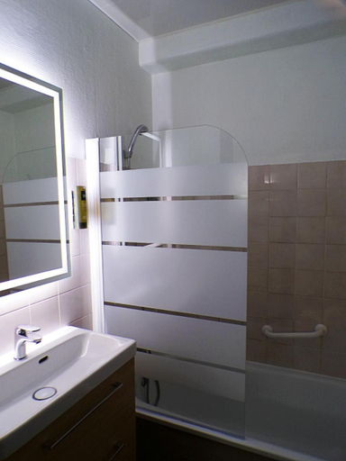 Bathroom 3, Hotel Le Martagon, Alpes-de-Haute-Provence