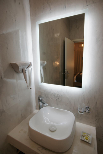Bathroom 3, Afrodite Luxury Rooms, South Aegean