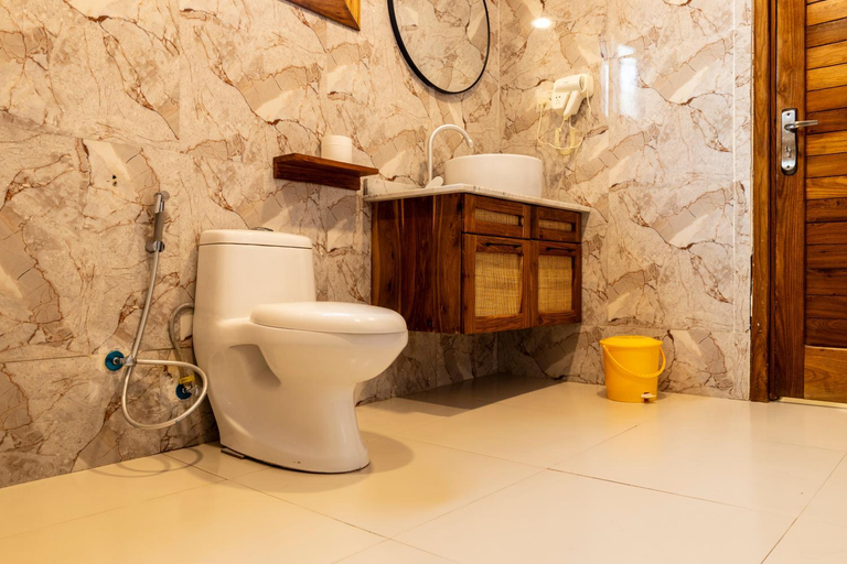 Bathroom 3, Mem Luxury Apartments and Hotel, Kusini