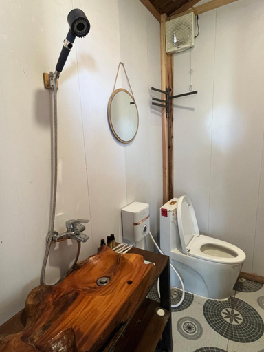Bathroom 3, Peaceful Hill Homestay, Hàm Thuận Nam