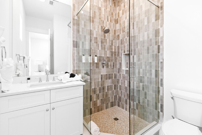Bathroom 3, Mer Soleil - Brand New Luxury Retreat!, Walton