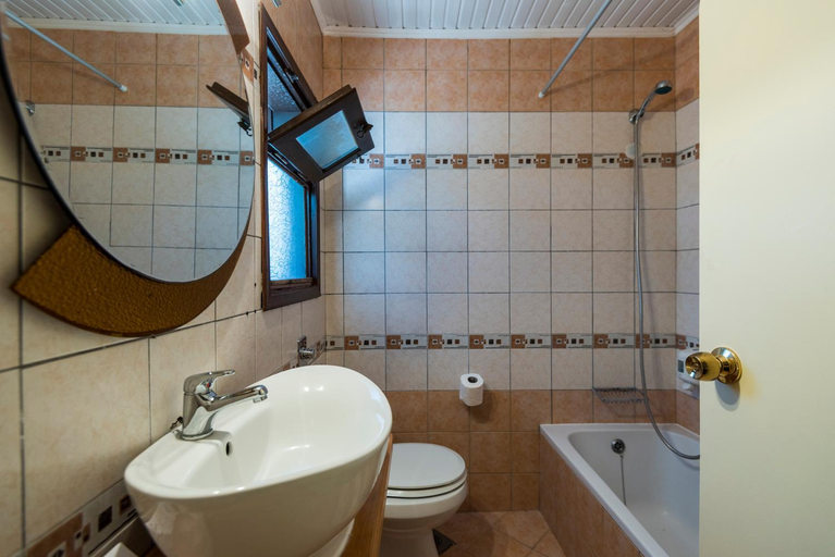 Bathroom 4, Gaia Garden Hotel, South Aegean