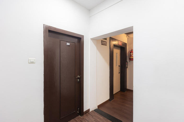 Public Area 3, Treebo Shembekars Inn, Nagpur