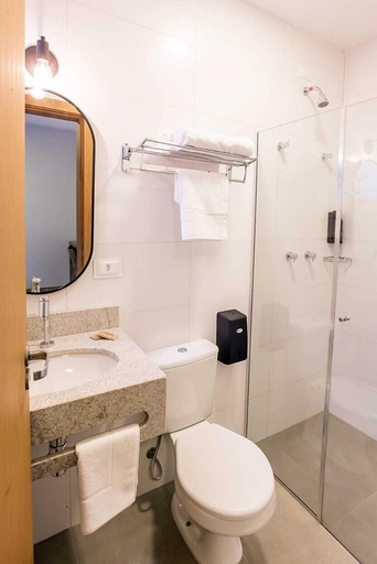 Bathroom 2, Hotel Varsóvia Ltda, Londrina
