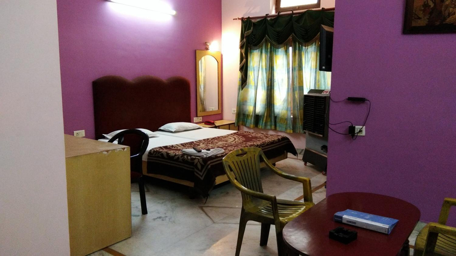 Bedroom 3, Hotel Mayur, Gwalior
