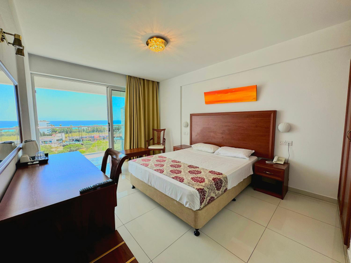 Bedroom 3, Corfu Hotel